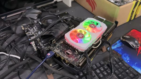 Энтузиасты починили продырявленную GeForce RTX 5070 Ti с помощью AMD Radeon RX 580