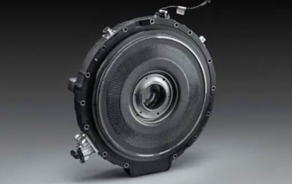 Mercedes-Benz построила самый мощный в мире 13-килограммовый электродвигатель