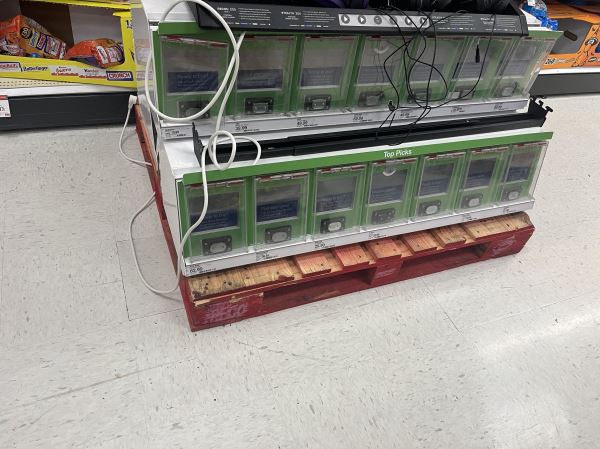 "Что происходит?!": Консоли Xbox Series X|S начали исчезать с полок ведущих американских торговых сетей Target и Walmart