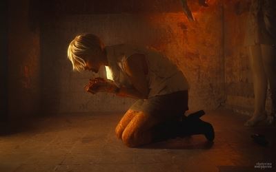 Красиво: Популярная косплеерша органично перевоплотилась в Хизер Мейсон из Silent Hill 3